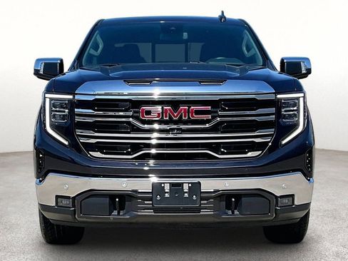 Used 2024 GMC Sierra 1500 SLT AWD/4WD image 4