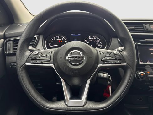 Used 2020 Nissan Rogue Sport S w/ Appearance Package FWD image 19