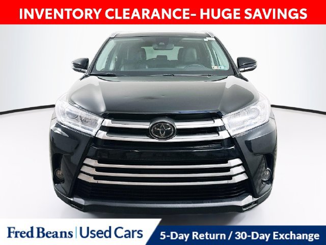 Used 2017 Toyota Highlander XLE AWD/4WD image 2