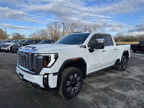 Used 2024 GMC Sierra 2500 Denali image 10