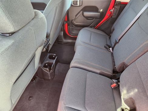 Used 2024 Jeep Wrangler Sport image 28