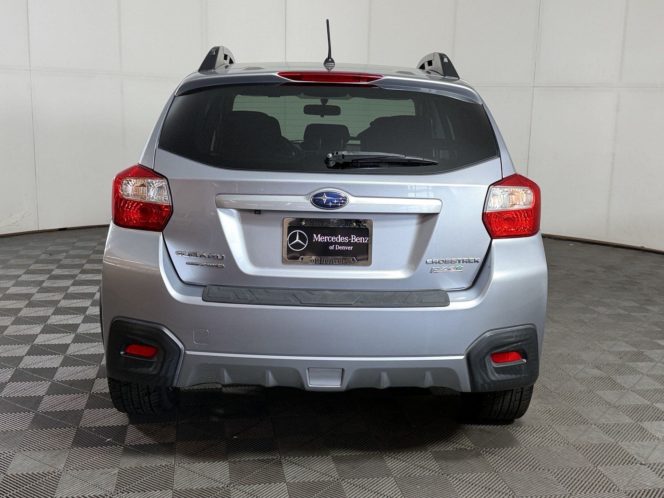 Used 2016 Subaru Crosstrek 2.0i Premium w/ Moonroof Package AWD/4WD image 10