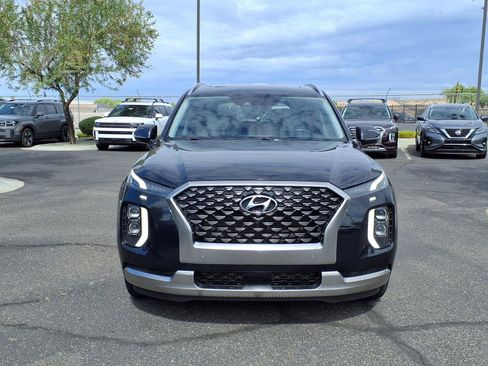 Used 2022 Hyundai Palisade Calligraphy FWD image 2