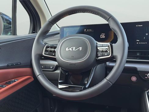 New 2026 Kia Carnival EX image 19