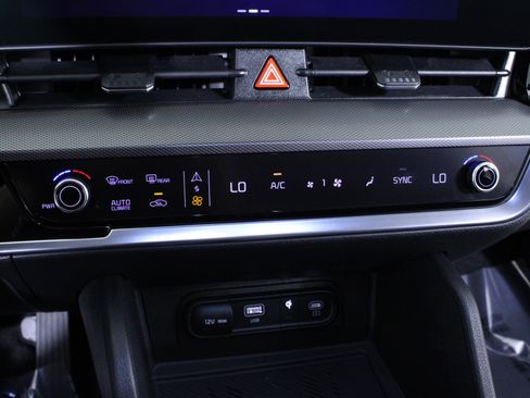 Used 2023 Kia Sportage SX image 28