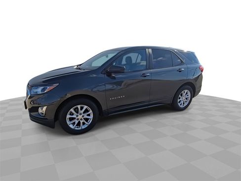 Certified 2020 Chevrolet Equinox LS w/ LS Convenience Package image 4