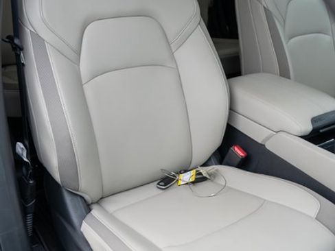 Certified 2025 Nissan Pathfinder SL image 12