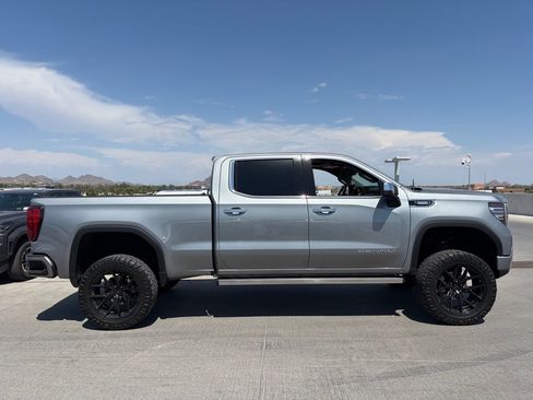 Used 2023 GMC Sierra 1500 Denali w/ Denali Reserve Package AWD/4WD image 2