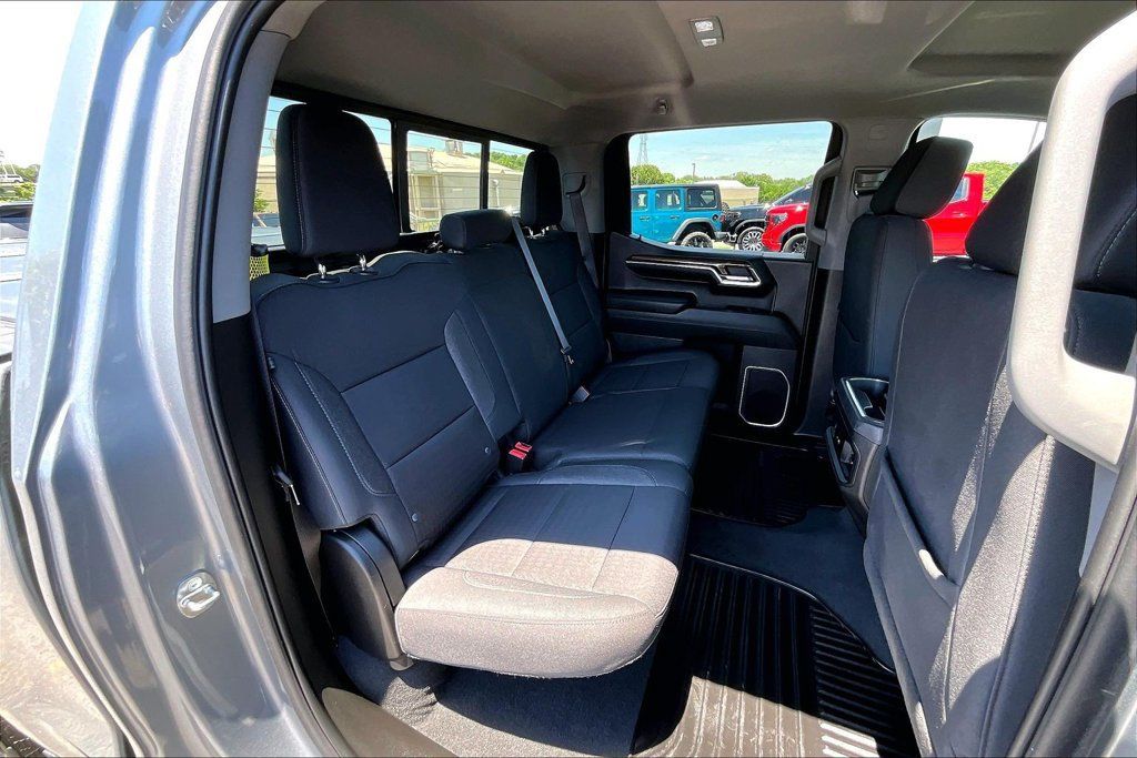 Used 2024 Chevrolet Silverado 1500 RST w/ All Star Edition Plus AWD/4WD image 28