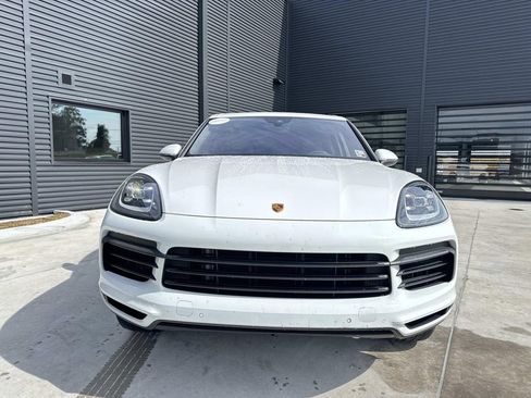 Certified 2023 Porsche Cayenne AWD/4WD image 5