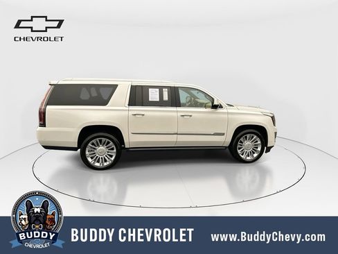 Used 2020 Cadillac Escalade ESV Platinum AWD/4WD image 9