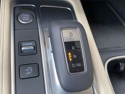 Used 2025 INFINITI QX60 Sensory w/ Vision Package AWD/4WD image 38