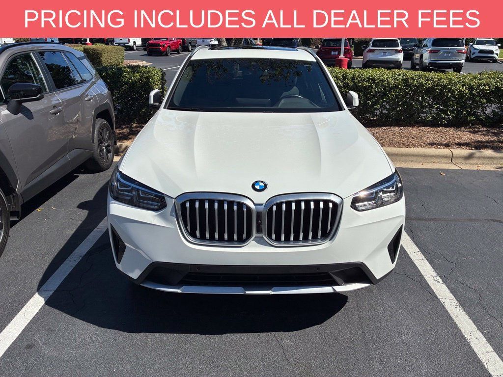 Used 2023 BMW X3 xDrive30i w/ Premium Package AWD/4WD image 2
