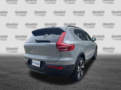 Used 2024 Volvo XC40 B5 Plus w/ Protection Package Premier AWD/4WD image 10