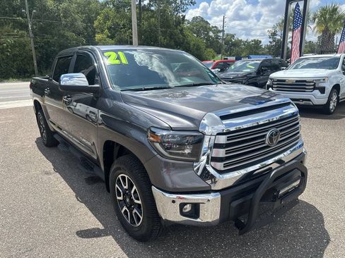 Used 2021 Toyota Tundra Limited w/ Limited Premium Package AWD/4WD image 10