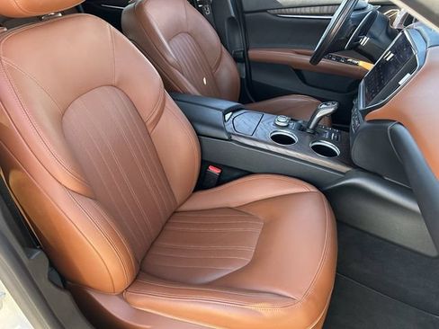 Used 2021 Maserati Ghibli S GranLusso RWD image 12