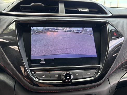 Used 2022 Chevrolet TrailBlazer RS w/ Technology Package FWD image 22