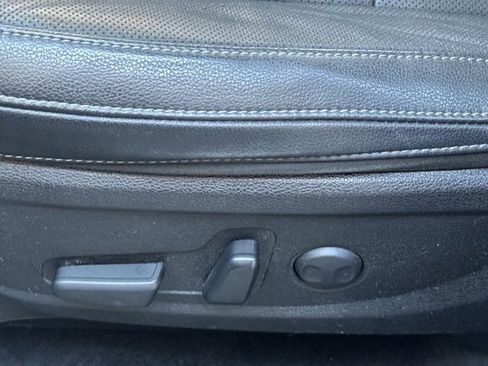 Used 2022 Kia Telluride EX w/ EX Premium Package image 28