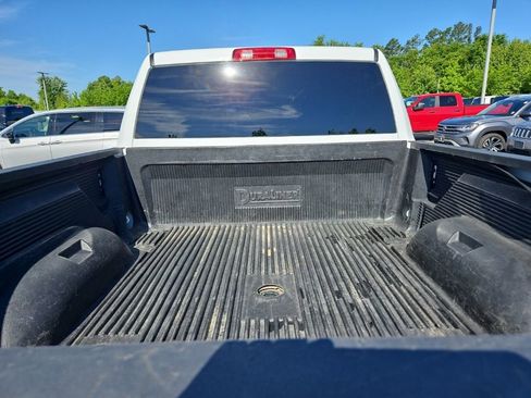 Used 2024 RAM 2500 Big Horn AWD/4WD image 12