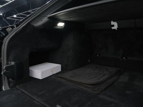 Used 2025 Rolls-Royce Cullinan image 16