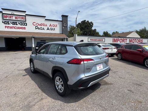 Used 2024 Toyota Corolla Cross L FWD image 8