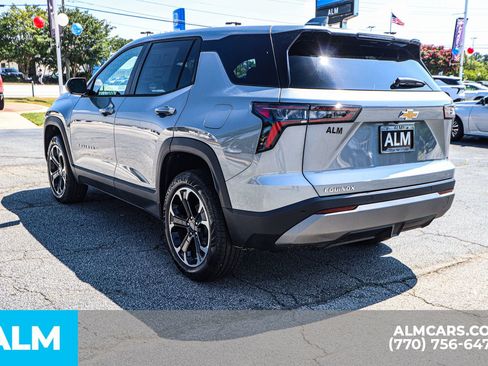 Used 2026 Chevrolet Equinox LT w/ Convenience Package II image 7