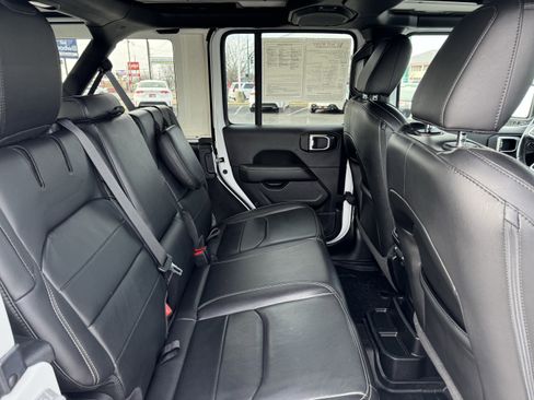 Used 2021 Jeep Wrangler Unlimited Sahara w/ Cold Weather Group image 35