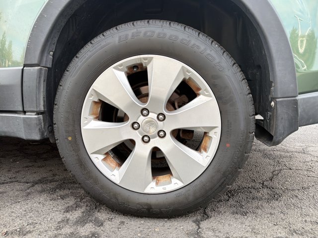 Used 2011 Subaru Outback 2.5i Limited w/ PWR Moonroof Pkg AWD/4WD image 9
