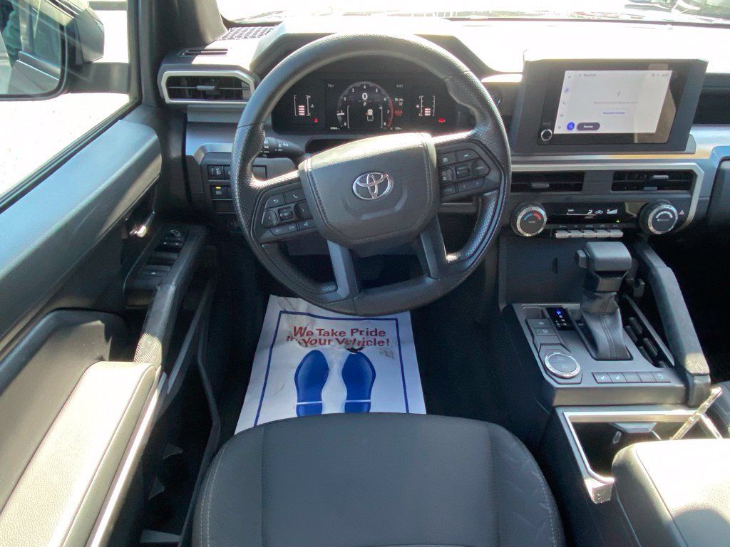 Used 2025 Toyota Tacoma SR5 RWD image 10