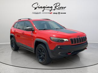 Used 2021 Jeep Cherokee Trailhawk w/ Trailer Tow Group AWD/4WD video 1