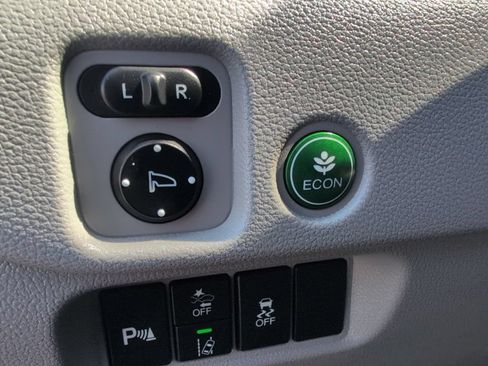 Used 2021 Honda Pilot Touring image 14