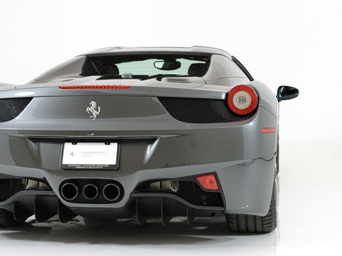 Certified 2013 Ferrari 458 Spider RWD image 27