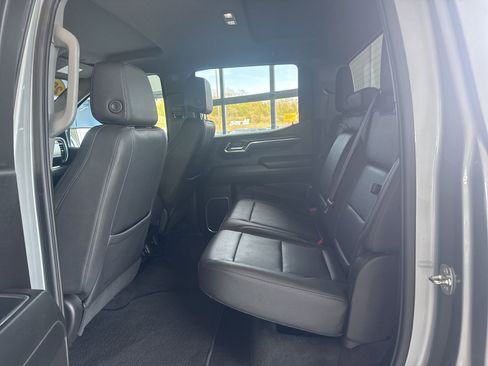 Used 2024 GMC Sierra 1500 SLT AWD/4WD image 19