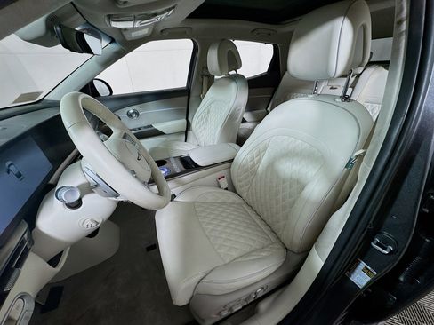 Used 2023 Genesis GV60 Performance image 16