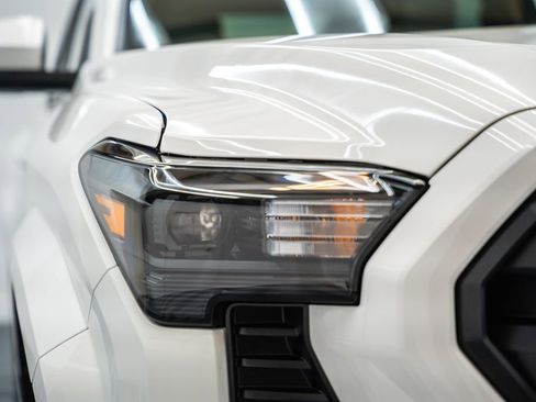 Certified 2025 Toyota Tacoma SR5 image 11