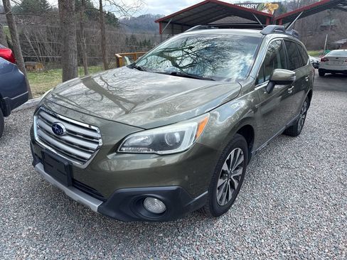 Used 2015 Subaru Outback 3.6R Limited image 2