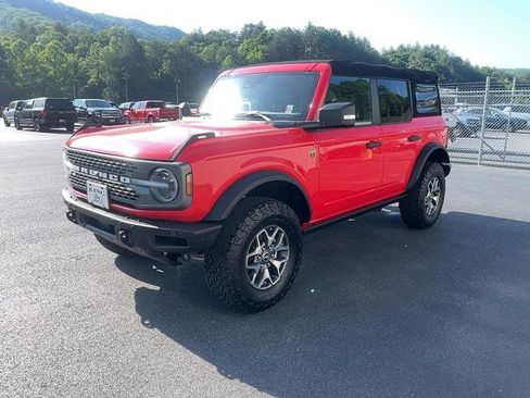 Certified 2023 Ford Bronco Badlands AWD/4WD image 2