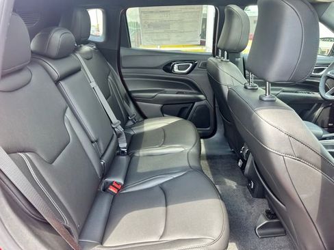 Used 2024 Jeep Compass Limited w/ High Altitude Package AWD/4WD image 14