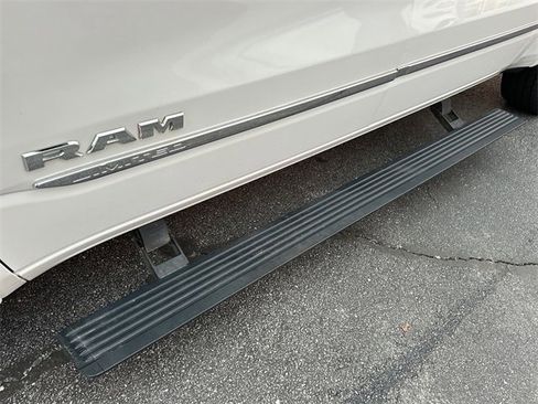 Used 2020 RAM 1500 Limited image 9