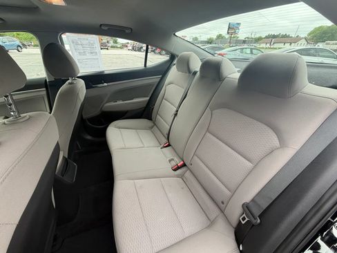 Used 2020 Hyundai Elantra Value Edition FWD image 29