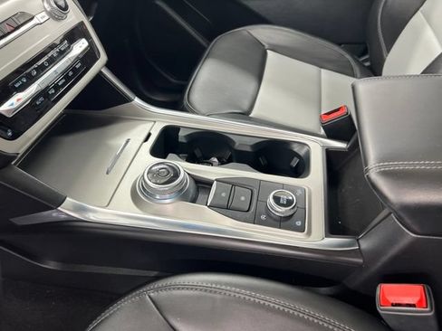 Used 2023 Ford Explorer XLT w/ Equipment Group 202A AWD/4WD image 16