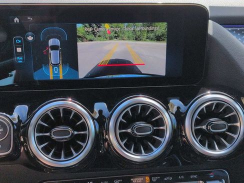 Used 2026 Mercedes-Benz GLA 250 4MATIC image 29