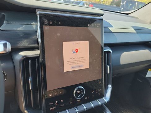 New 2026 GMC Acadia AT4 w/ LPO, Floor Liner Package image 24