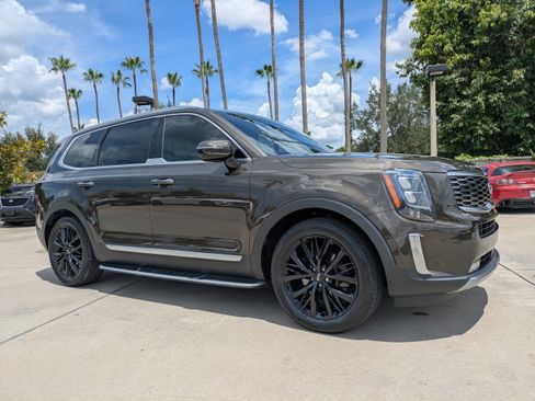 Used 2021 Kia Telluride SX w/ Towing Package FWD image 1