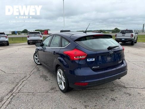 Used 2016 Ford Focus Titanium w/ Titanium Technology Package FWD image 11