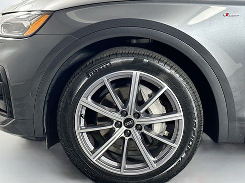 Used 2023 Audi Q5 e Prestige w/ Prestige Package AWD/4WD image 12