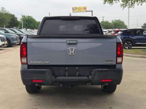 Used 2023 Honda Ridgeline Sport image 4