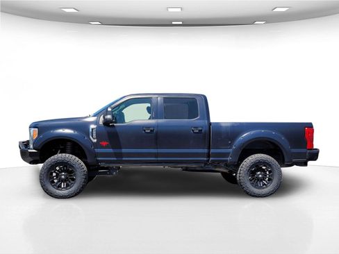Used 2019 Ford F250 Lariat w/ Lariat Ultimate Package AWD/4WD image 8