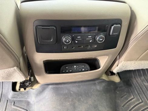 Used 2017 Chevrolet Suburban LT AWD/4WD image 16