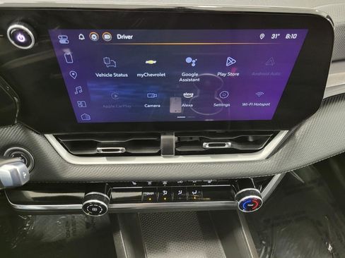 Used 2025 Chevrolet Equinox LT image 8